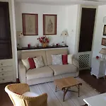 Agriturismo Croara Vecchia *