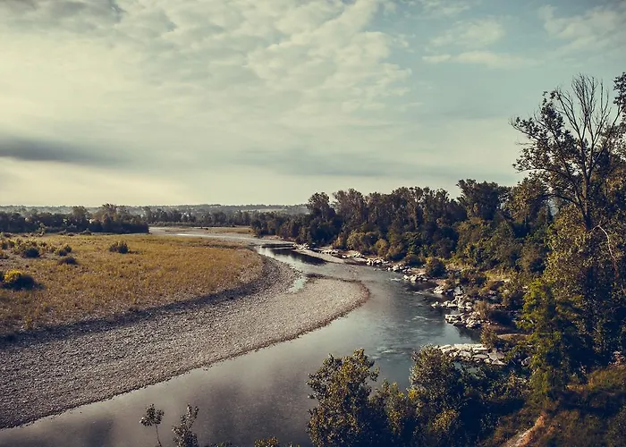 Agriturismo Croara Vecchia 住宿加早餐酒店 *