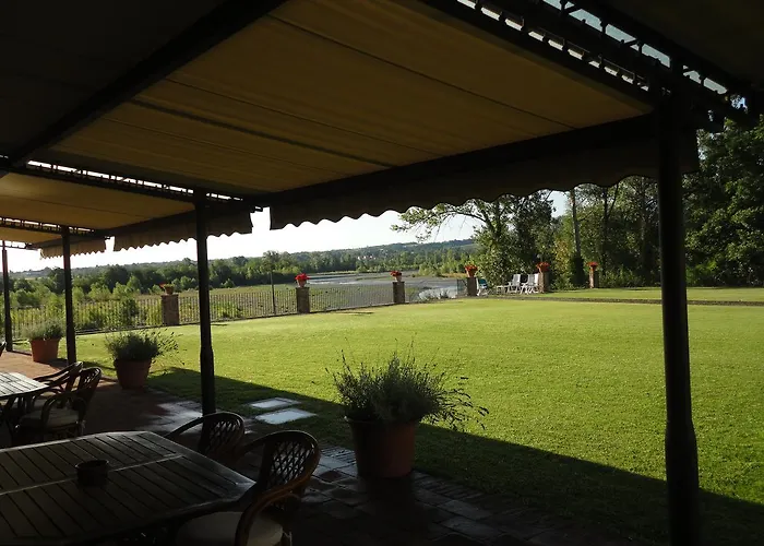 Agriturismo Croara Vecchia *