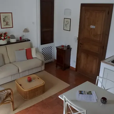 Agriturismo Croara Vecchia *