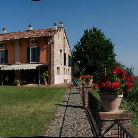 Agriturismo Croara Vecchia *